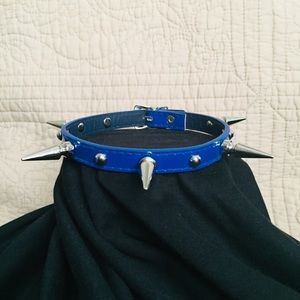 Blue Spike Choker